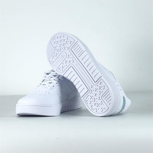 361度女鞋小白鞋2022年夏季新款皮面防水透气轻便运动鞋582226608 商品图2