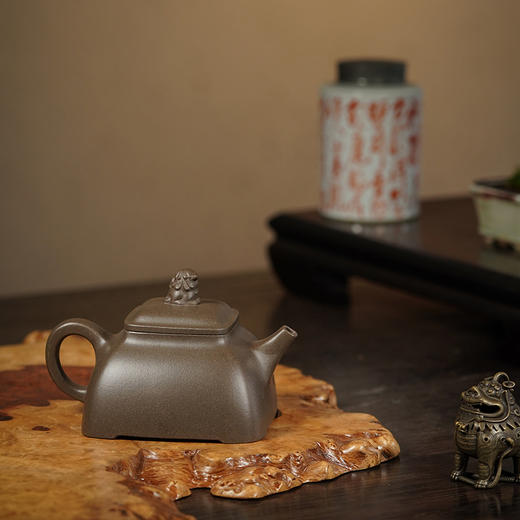 龙德堂陶艺 徐飞制 《青狮》原矿青段 270 cc 商品图1