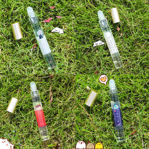 【新款福利！！！买就送~送同款可选！】网红爆款小城伊香滚珠香水女学生清新自然持久淡香水蜜桃走珠香水 商品图3