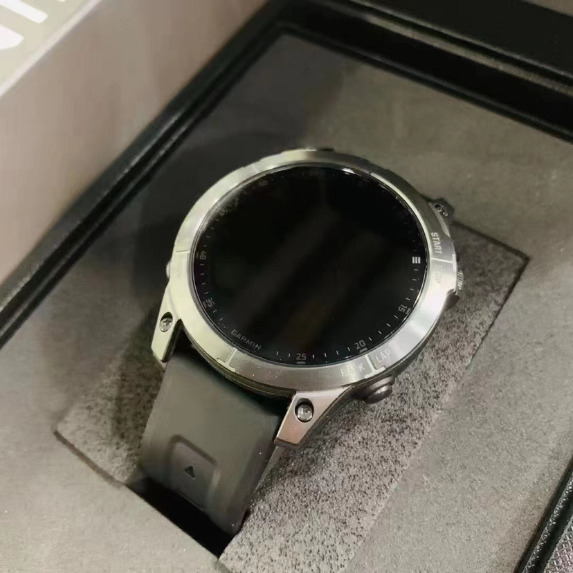 佳明新款手表7X，7S，EPIX，S62白色，黑色，限量款绿水鬼，佳明G80雷达，Z82测距仪，R10雷达数据分析仪！
美国倍视能测距仪！韩国VC测距仪！
现货✈️秒发！