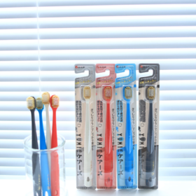 由美枝48孔双重洁柔牙刷软毛（摩登灰/静谧白/落英红/玛诺蓝）