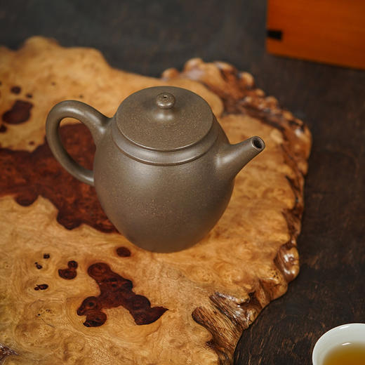 龙德堂陶艺 汤宣武《十二月花神·桃李成蹊（三月花桃花）》原矿青段 310 cc 商品图3