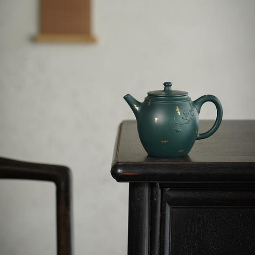 龙德堂陶艺 汤宣武《十二月花神·杏语满堂（二月花杏花）》苏门答腊青 290 cc 商品图0