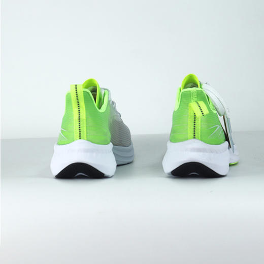 361度男鞋运动鞋2022年夏季新款透气休闲轻质弹力跑步鞋572222214
 商品图2