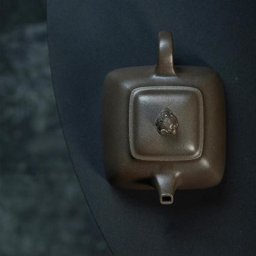 龙德堂陶艺 徐飞制 《青狮》原矿青段 270 cc 商品图3