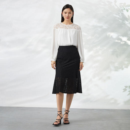 EITIE爱特爱夏季新款优雅温柔气质显瘦纯色a字包臀蕾丝半身裙B2206920 商品图6