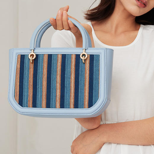 爵士归园侗族手织亮布包  传承千年 侗族手织亮布牛皮包 独特百搭 不会撞包 商品图12