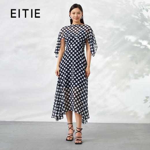 下架-EITIE爱特爱夏季新款时尚长款显瘦一字领波点撞色连衣裙B2207978 商品图0