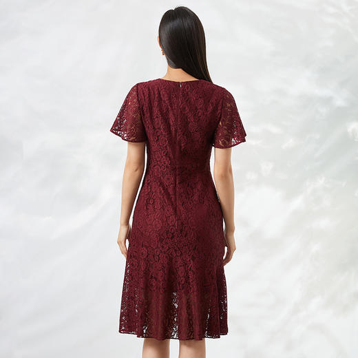 EITIE爱特爱夏季新款时尚优雅通勤显瘦a字气质收腰蕾丝连衣裙B2207976 商品图3