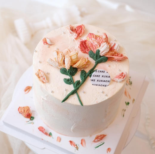 康乃馨豆沙刮刀花 （4层蛋糕胚，奶油抹面，3层夹心，水果默认火芒） 商品图2