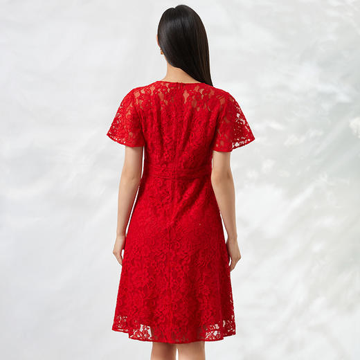 EITIE爱特爱夏新款时尚通勤显瘦收腰优雅气质红色蕾丝连衣裙B2207974 商品图3