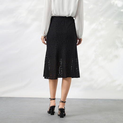 EITIE爱特爱夏季新款优雅温柔气质显瘦纯色a字包臀蕾丝半身裙B2206920 商品图7