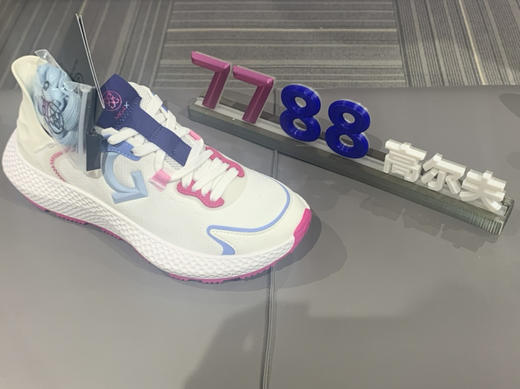 特价，G4女鞋40.5码现货一双高尔夫球鞋 商品图0