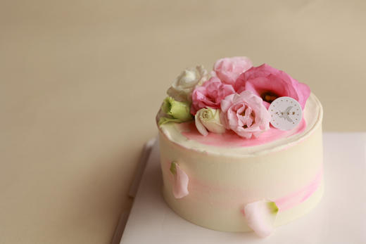 女神节限定·茉莉西柚蛋糕（鲜花装饰花茎有保鲜膜包裹） 商品图2