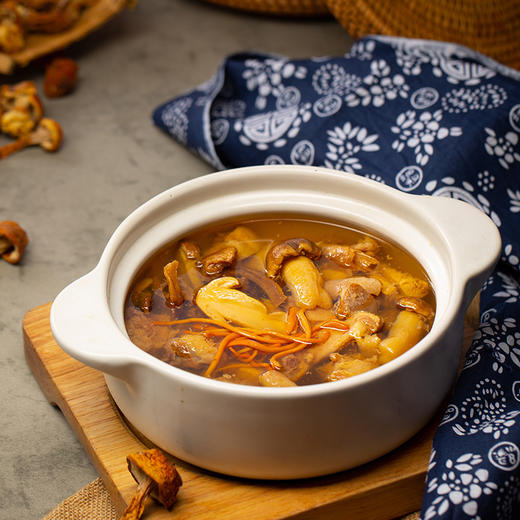 同庆楼松茸菌老鸡汤900g,汤鲜味美入口香 商品图6