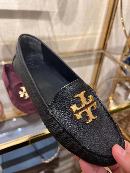 直邮¥1550！TB tory burch 复古大logo豆豆鞋  每个女生都必须有的一款 ！ 商品图5