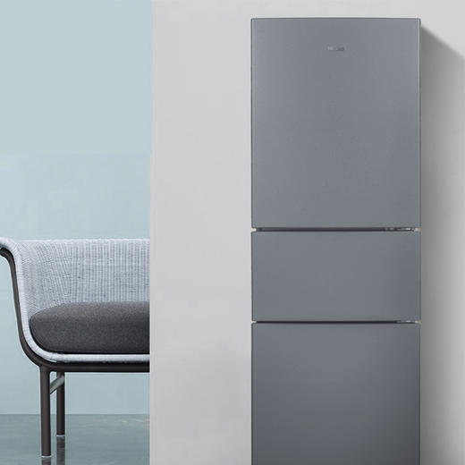 美菱（MeiLing）（202578）220升三门家用小冰箱 风冷无霜 净味节能低音 宿舍租房电冰箱 中门软冷冻 BCD-220WE3C 商品图2