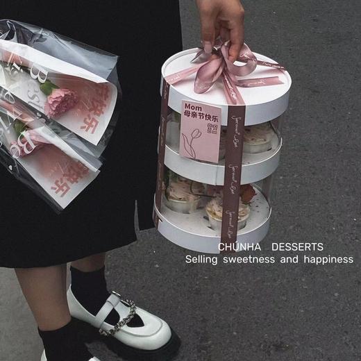 | 母亲节限定纸杯蛋糕 （送一支康乃馨花束） 商品图3