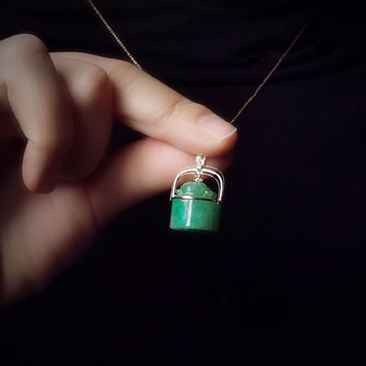 18k金翡翠印纽项坠 商品图4