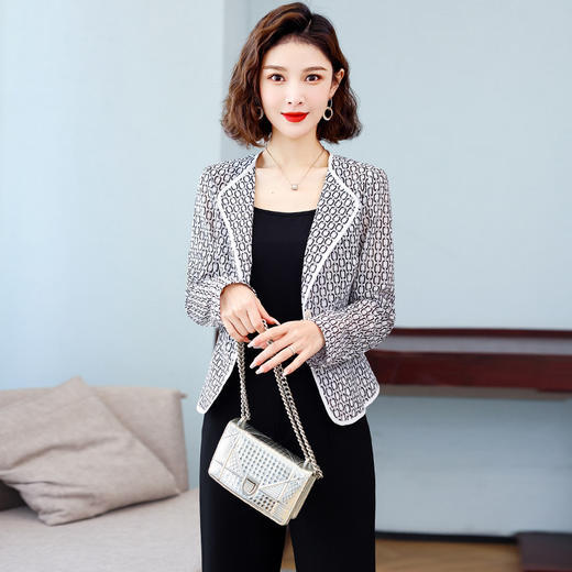 HRFS-WC22059新款时尚气质休闲百搭蕾丝小西装外套 商品图1