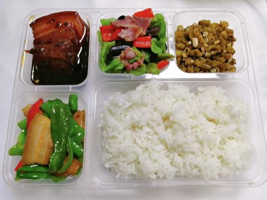 红烧肉+小炒肉+莴笋干+小菜+米饭 商品图0