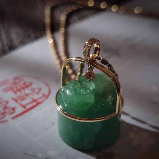18k金翡翠印纽项坠 商品图3