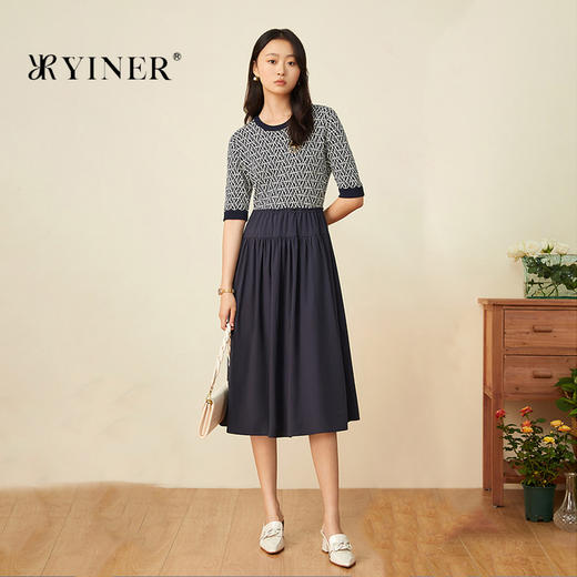 音儿女装2022夏季新款字母印花拼接针织连衣裙8c32206960 商品图0