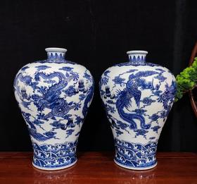 古法手绘青花龙凤梅瓶