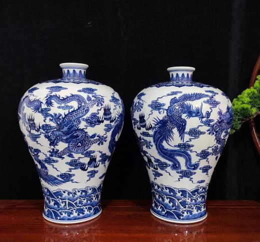 古法手绘青花龙凤梅瓶 商品图0