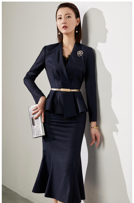 人鱼女王 J20304005A 颈袖添香装修身女士气质时尚名媛长袖职业包臀套装 商品图2