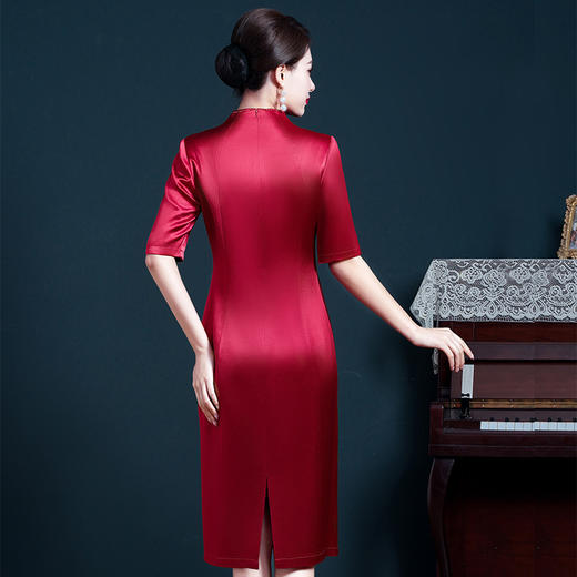 WXG 2299030醋酸缎复古改良大码旗袍裙 商品图4