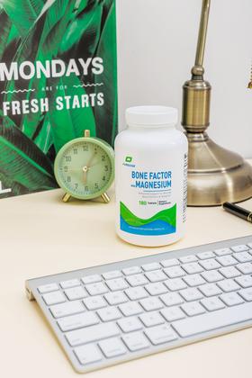 【新版本新片剂-专利钙镁骨骼因子片剂】Bone Factor with Magnesium 180片两个月剂量  白色片剂 MCHC天然专利微晶钙 三合一镁元素 骨骼健康  Purecise®️倍赛思