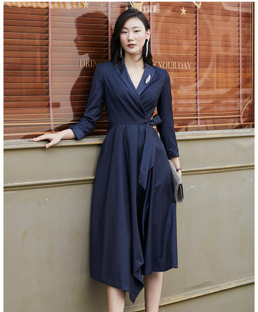 颈袖添香-连衣裙-刚柔并济-经典黑J4201颈袖添香季新款时尚修身气质女神范职场装连衣裙女中长款 商品图3