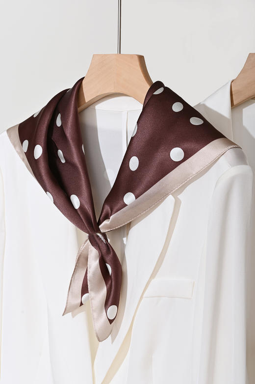 波点丝巾 商品图2