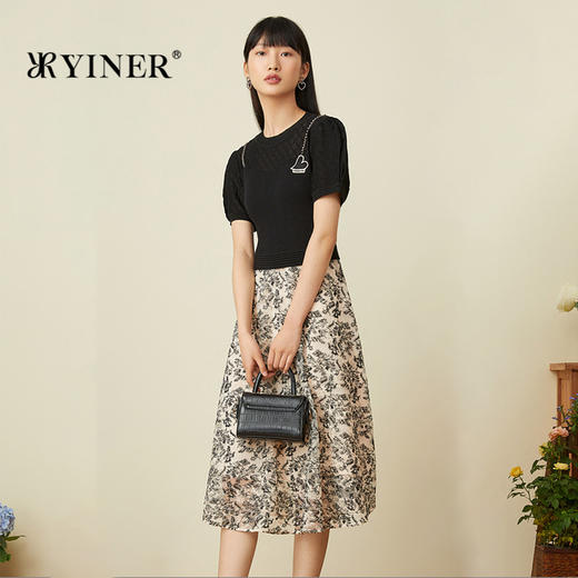 音儿2022夏季新款针织拼接印花网纱连衣裙8c32206820 商品图0