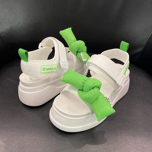 LFGJ 14621 夏款真皮松糕厚底魔术贴外穿休闲沙滩凉鞋 商品图2