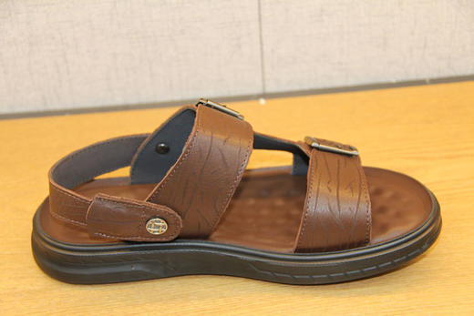 豪行夏季新款10255255真皮露趾软底两用凉鞋潮鞋真皮沙滩鞋凉拖鞋 专柜正品 商品图3