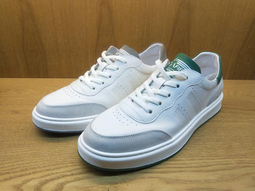 豪行春新款11195888小白鞋男士潮流透气百搭青年时尚休闲运动板鞋 专柜正品 商品图5