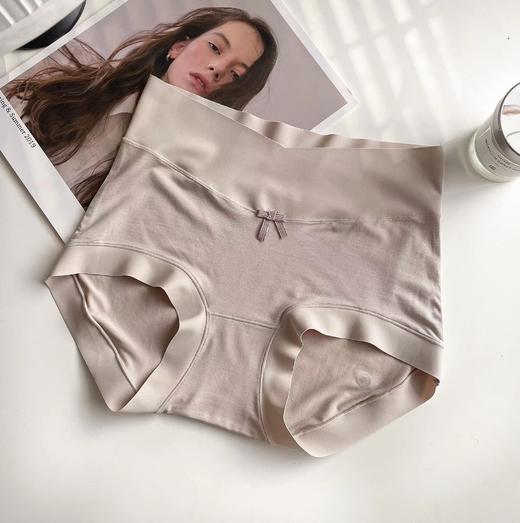 老米优品 / 质感爆赞！敲击推荐！《软软糯糯的裸感莫代尔内裤》上身0束缚，裆部是艾草抗菌因子，有效抑菌抗菌，健康放心！NK220506C 商品图2