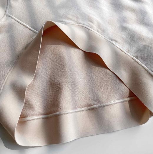 老米优品 / 质感爆赞！敲击推荐！《软软糯糯的裸感莫代尔内裤》上身0束缚，裆部是艾草抗菌因子，有效抑菌抗菌，健康放心！NK220506C 商品图4