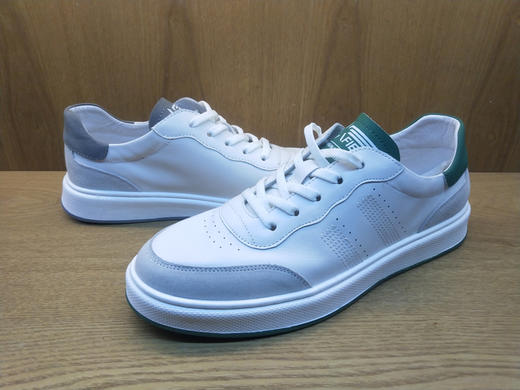 豪行春新款11195888小白鞋男士潮流透气百搭青年时尚休闲运动板鞋 专柜正品 商品图11