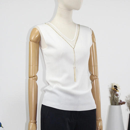 FOCALS福柯斯女装夏季新款V领套头针织衫纯色打底背心FRRBM178 商品图1