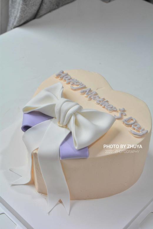 心形蝴蝶结（改为 Happy birthday，奶油霜工艺） 商品图2