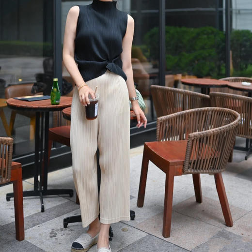 【à perles精选】三*宅褶皱风格的衣服，总能让人有种不刻意的高级设计感【现货】 商品图5