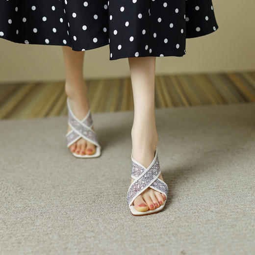 优雅百搭，里外全皮织物拼接高跟凉鞋HBP-3445 商品图6