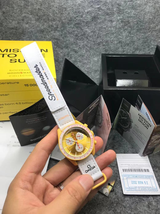 欧米茄&斯沃琪联名款 超霸系列月球表“太阳” 商品图0