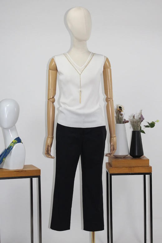 FOCALS福柯斯女装夏季新款V领套头针织衫纯色打底背心FRRBM178 商品图5