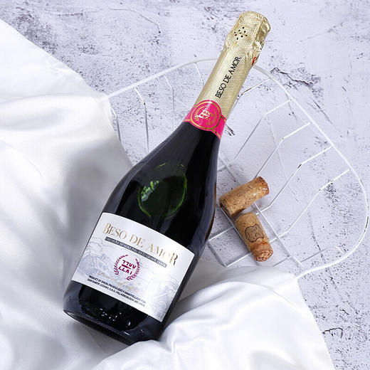 【单瓶】唇醇之恋起泡红葡萄汁饮料 750ml 无醇 商品图3