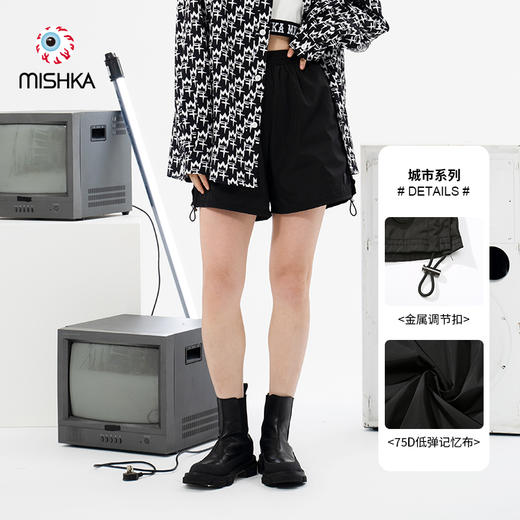 MISHKA大眼球潮牌2022春夏新品 女士高腰机能短裤休闲裤M21100887W 商品图0