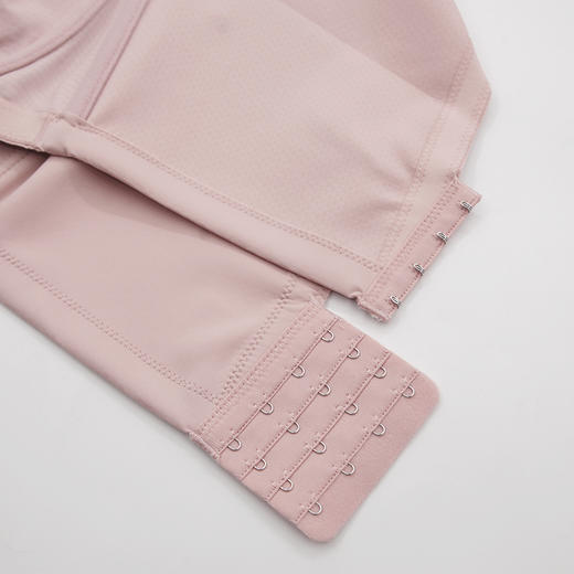 贝佳人新款“酷系”深V背心式水晶杯文胸-BW932236 商品图4